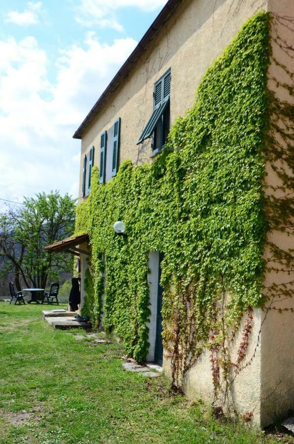 San Pietro Vara Agriturismo Dei Legi מראה חיצוני תמונה